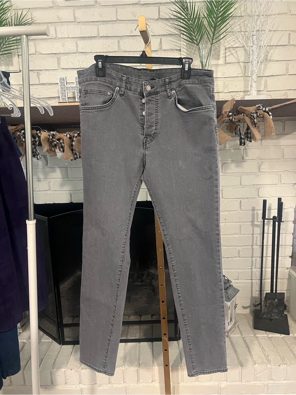 Source Unknown Men's Skinny Jeans in Grey